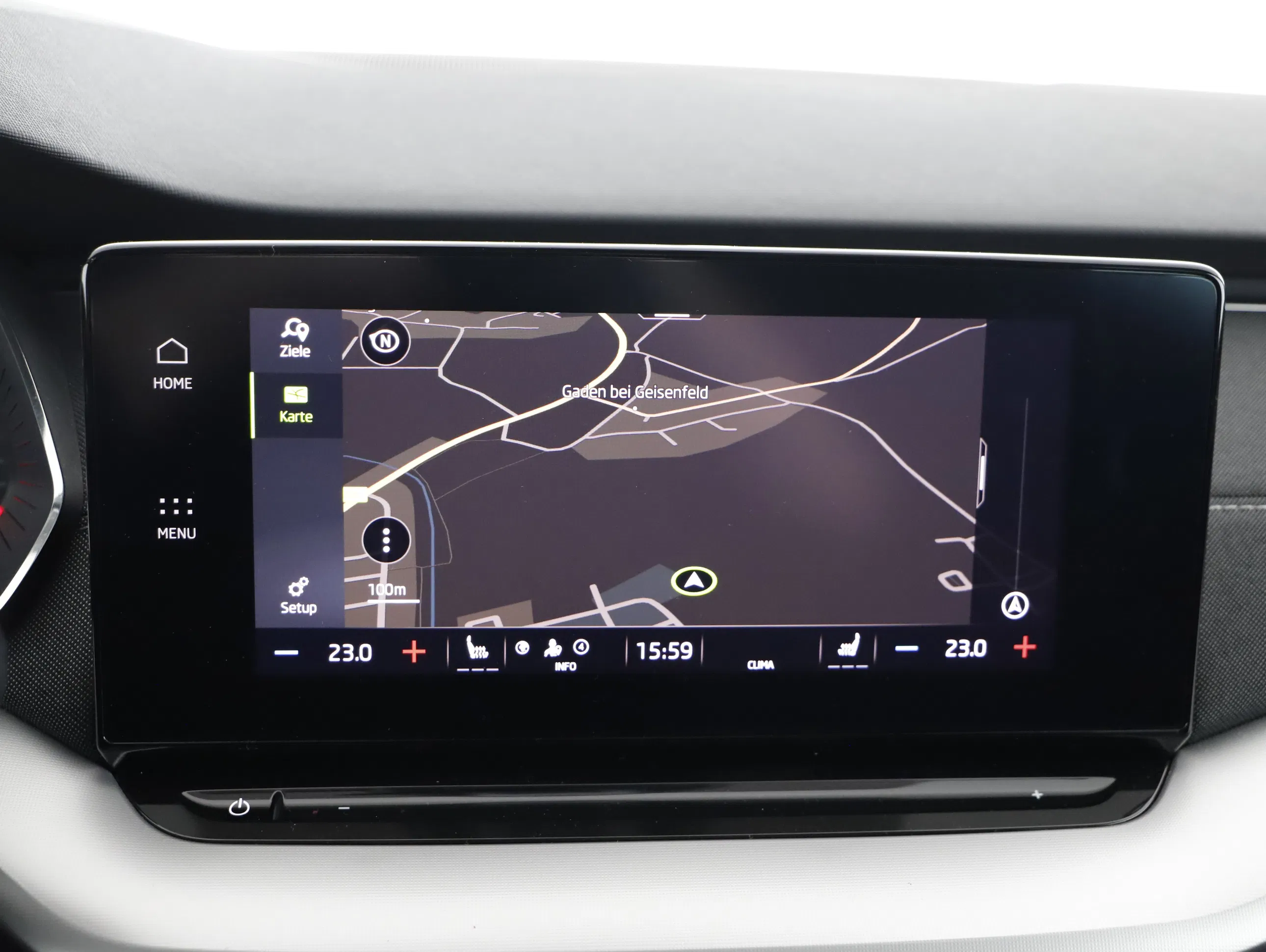 Skoda Octavia Combi 2.0 TDI Style DSG | Bild 8 von 22