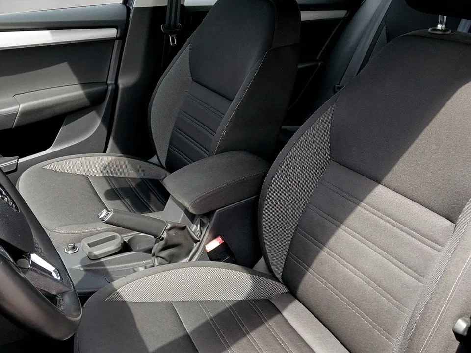 Skoda Octavia Combi 1.6TDI DSG Ambition | Bild 9 von 21