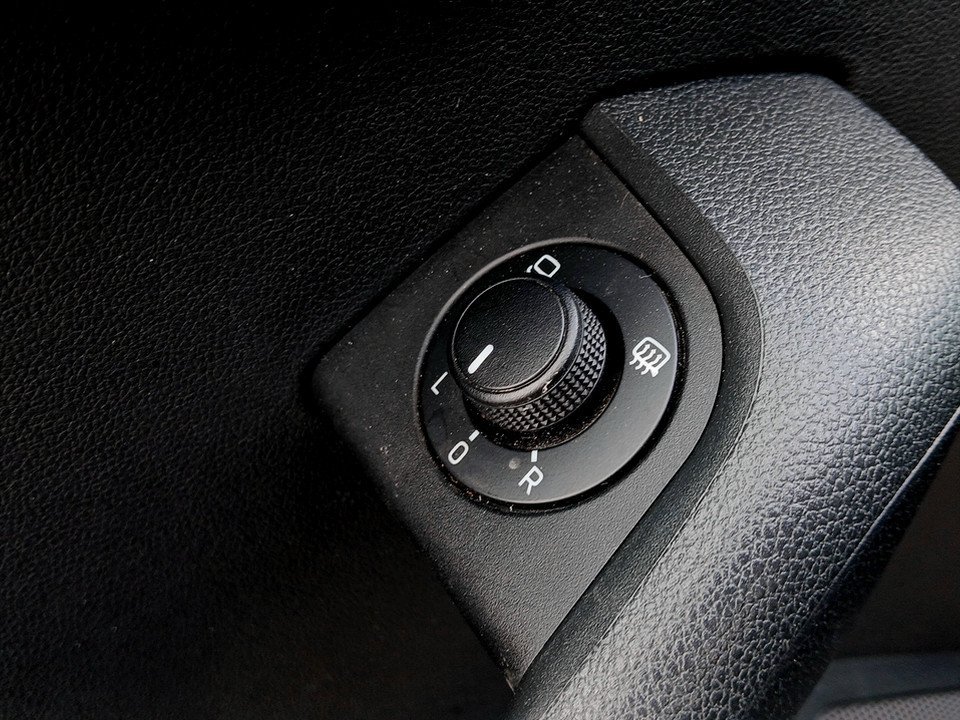 Skoda Octavia Combi 1.6TDI DSG Ambition | Bild 8 von 21