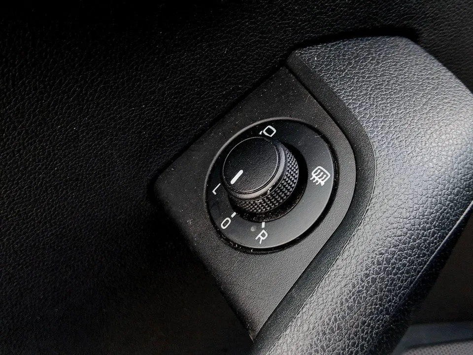 Skoda Octavia Combi 1.6TDI DSG Ambition | Bild 8 von 21