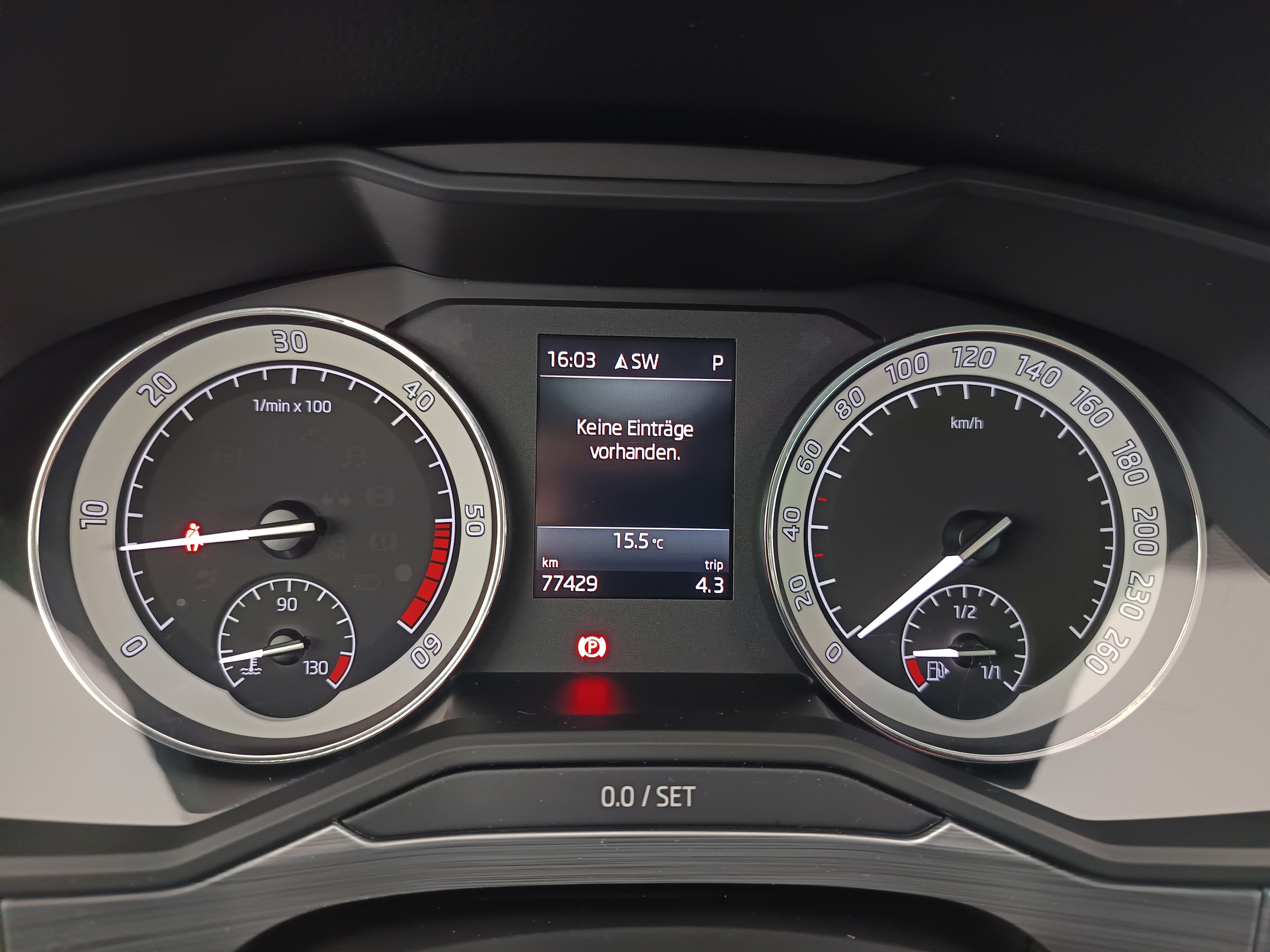 Skoda Superb Combi 1.6 TDI Ambition | Bild 16 von 30