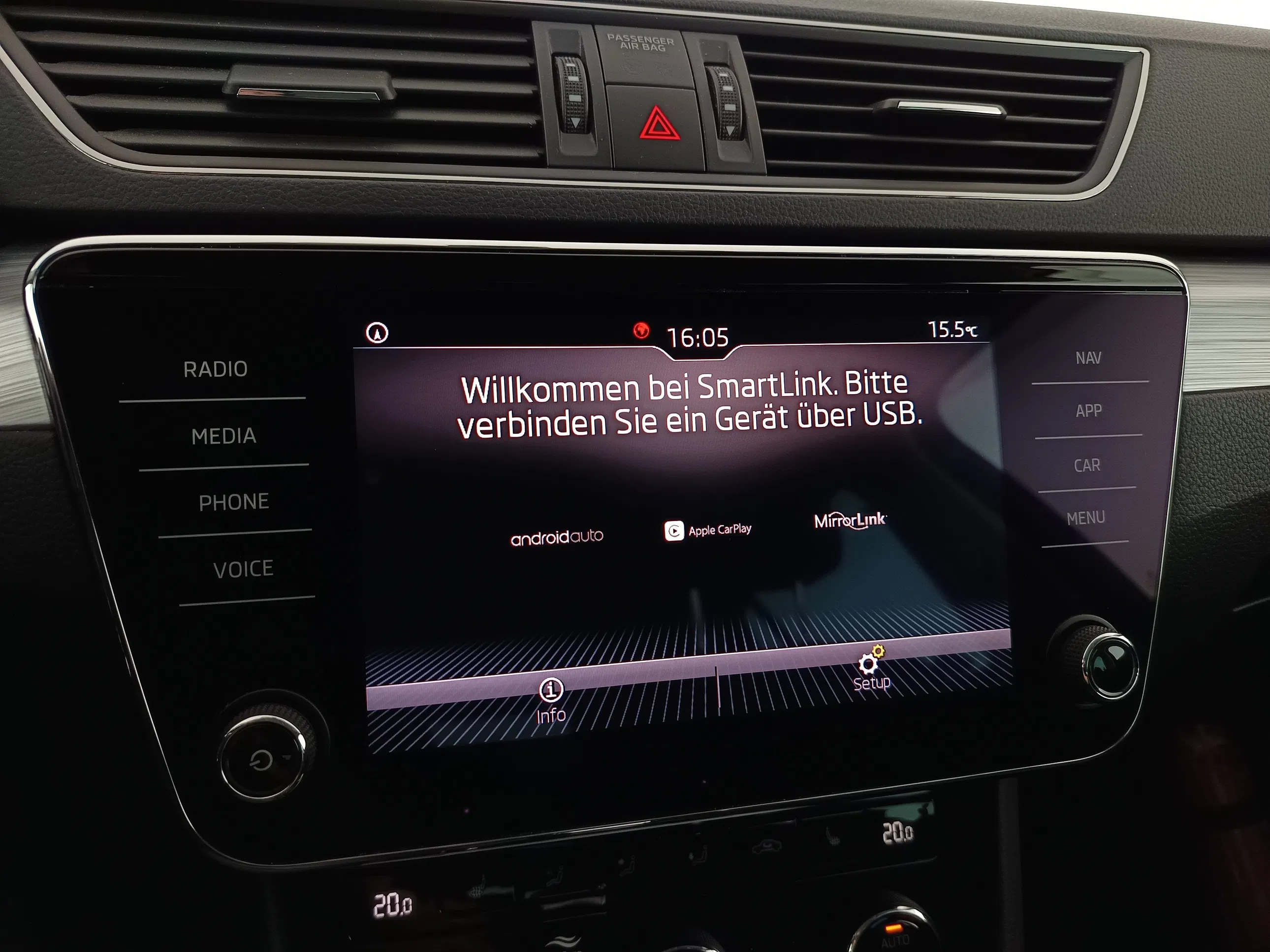 Skoda Superb Combi 1.6 TDI Ambition | Bild 24 von 30