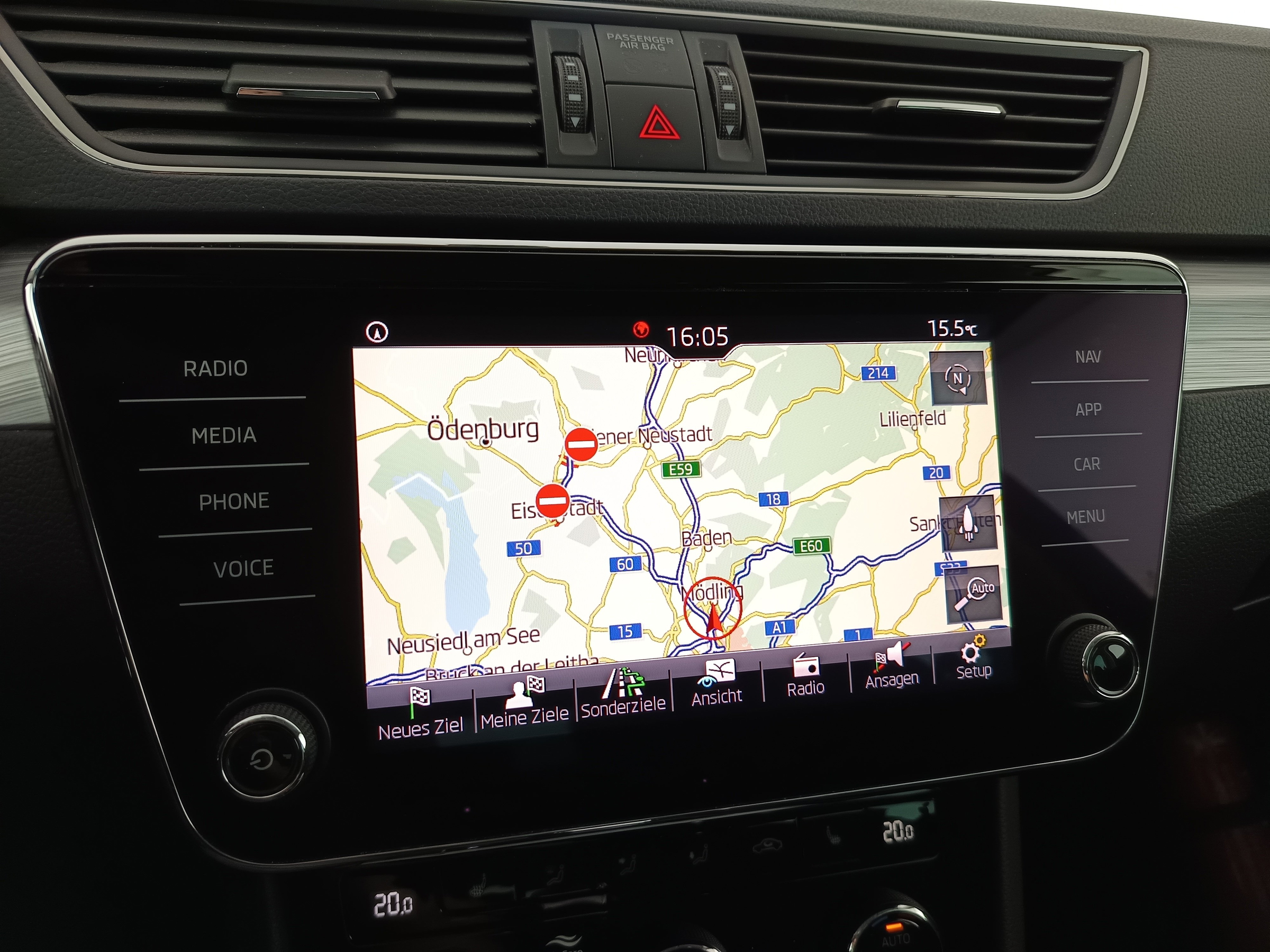 Skoda Superb Combi 1.6 TDI Ambition | Bild 26 von 30