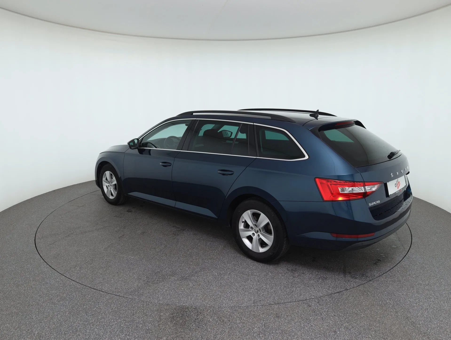 Skoda Superb Combi 1.6 TDI Ambition | Bild 7 von 30