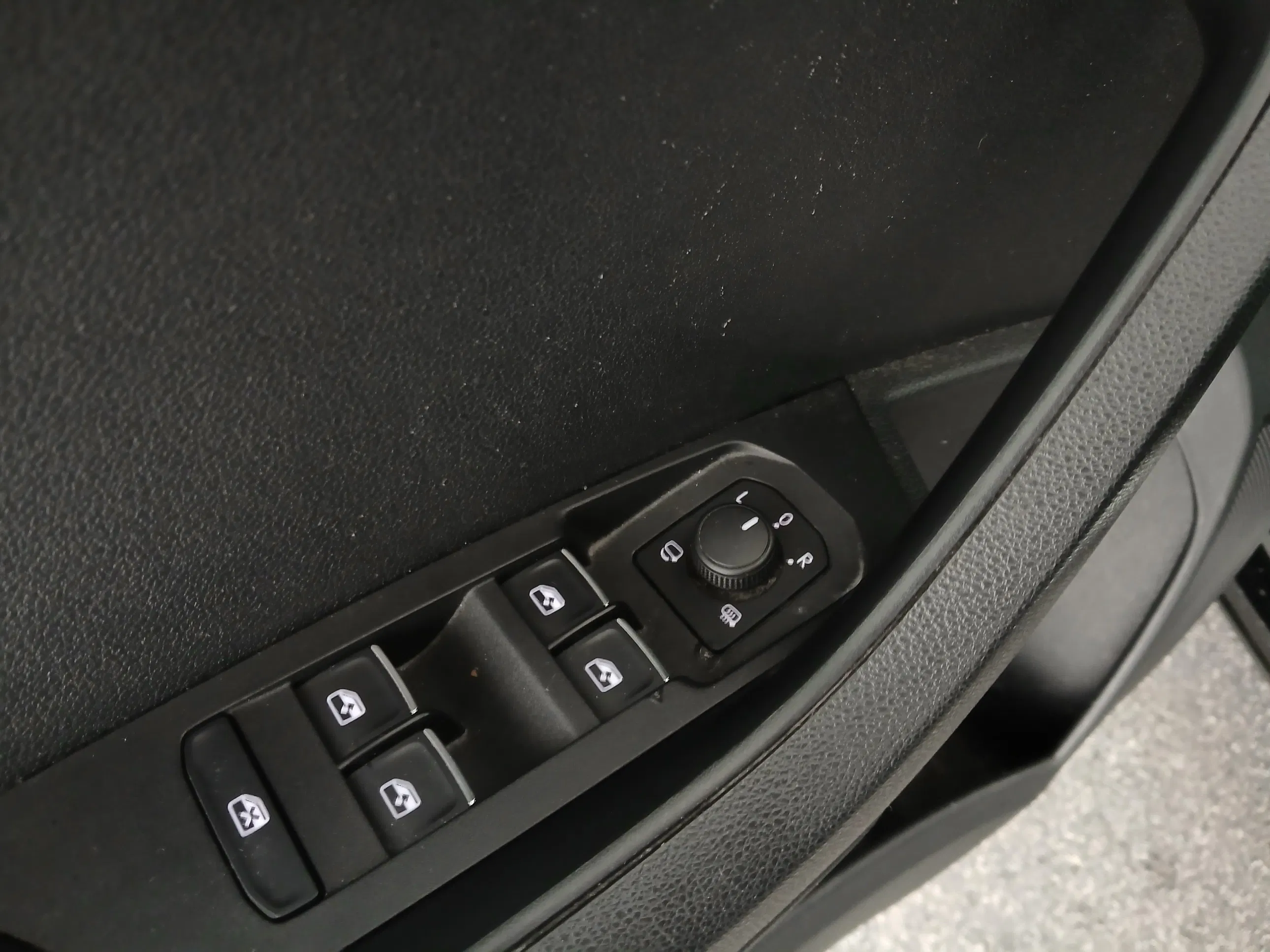 Skoda KAROQ Style Limited TDI DSG | Bild 11 von 29