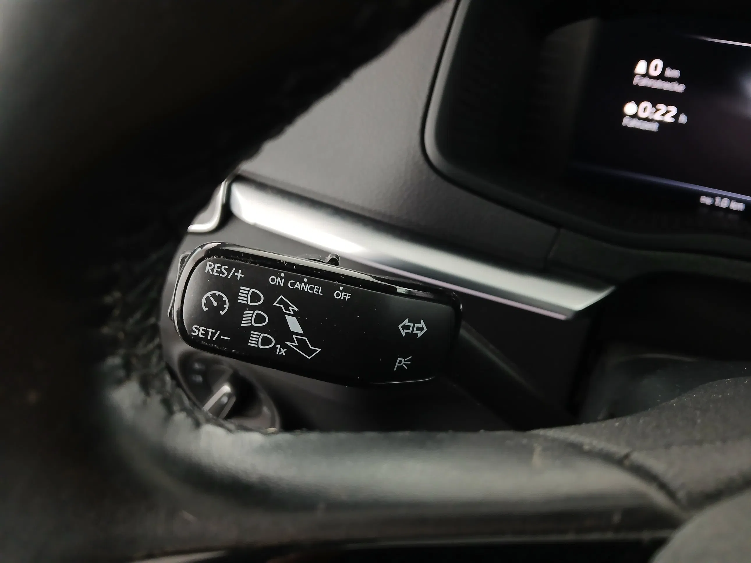 Skoda KAROQ Style Limited TDI DSG | Bild 18 von 29