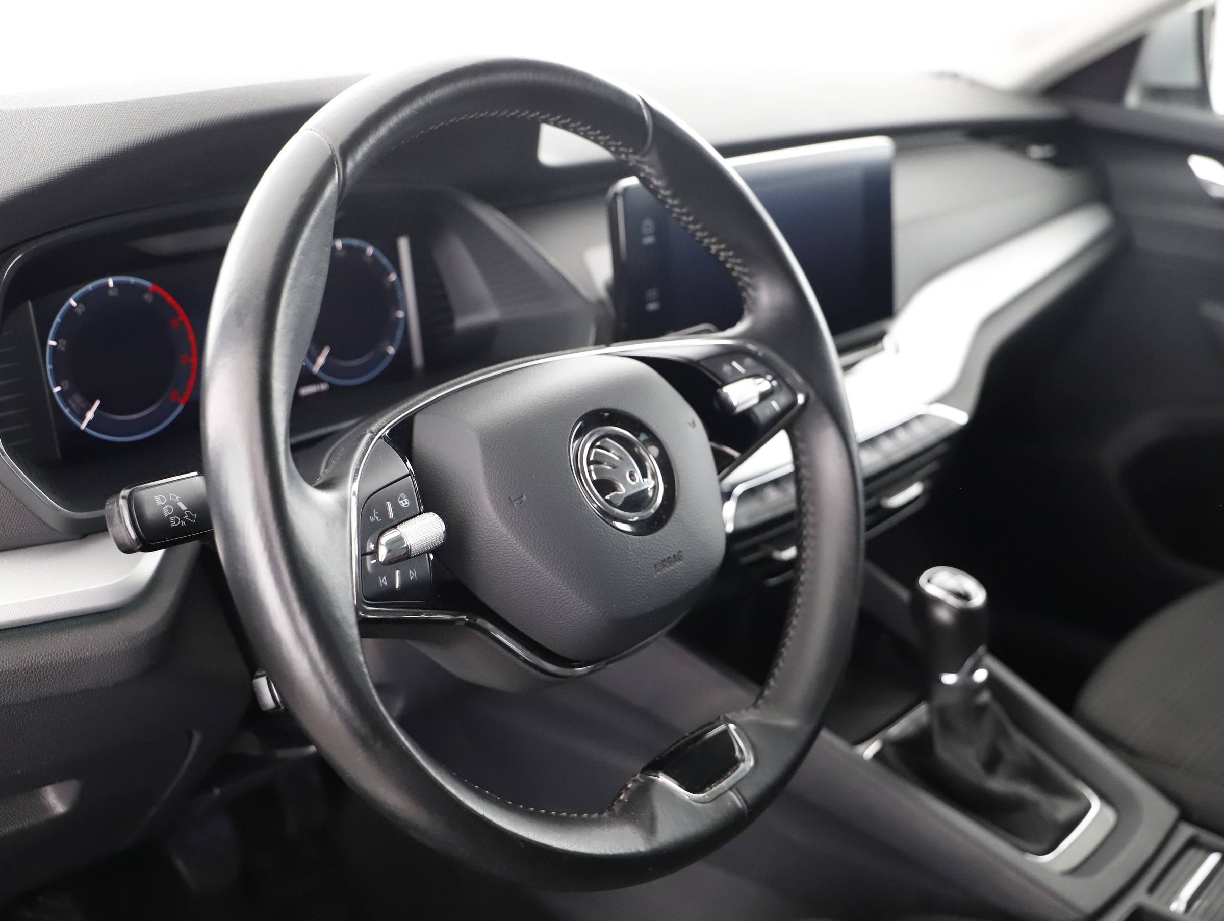 Skoda Octavia Combi 2.0 TDI Business | Bild 17 von 30