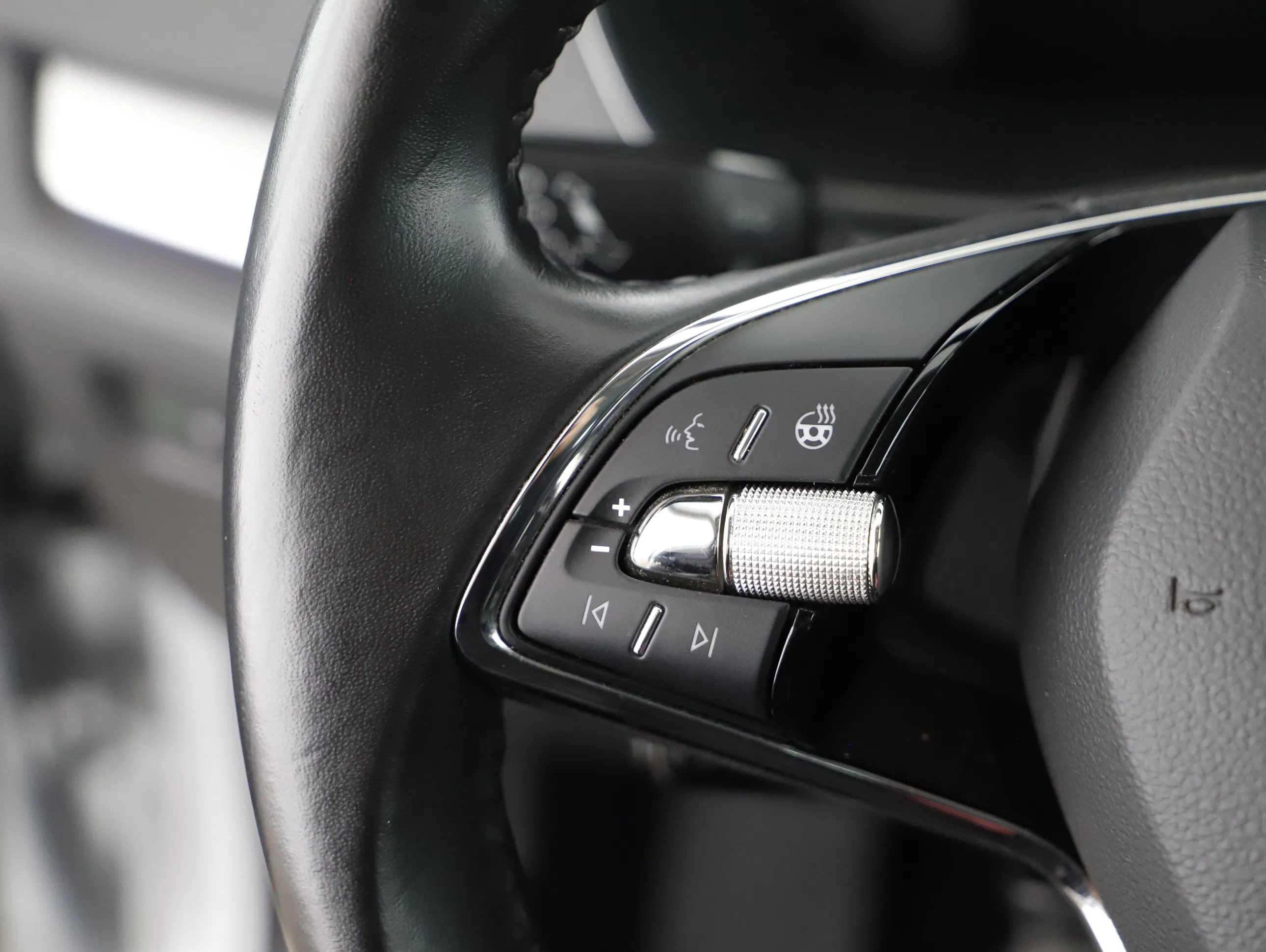 Skoda Octavia Combi 2.0 TDI Business | Bild 19 von 30