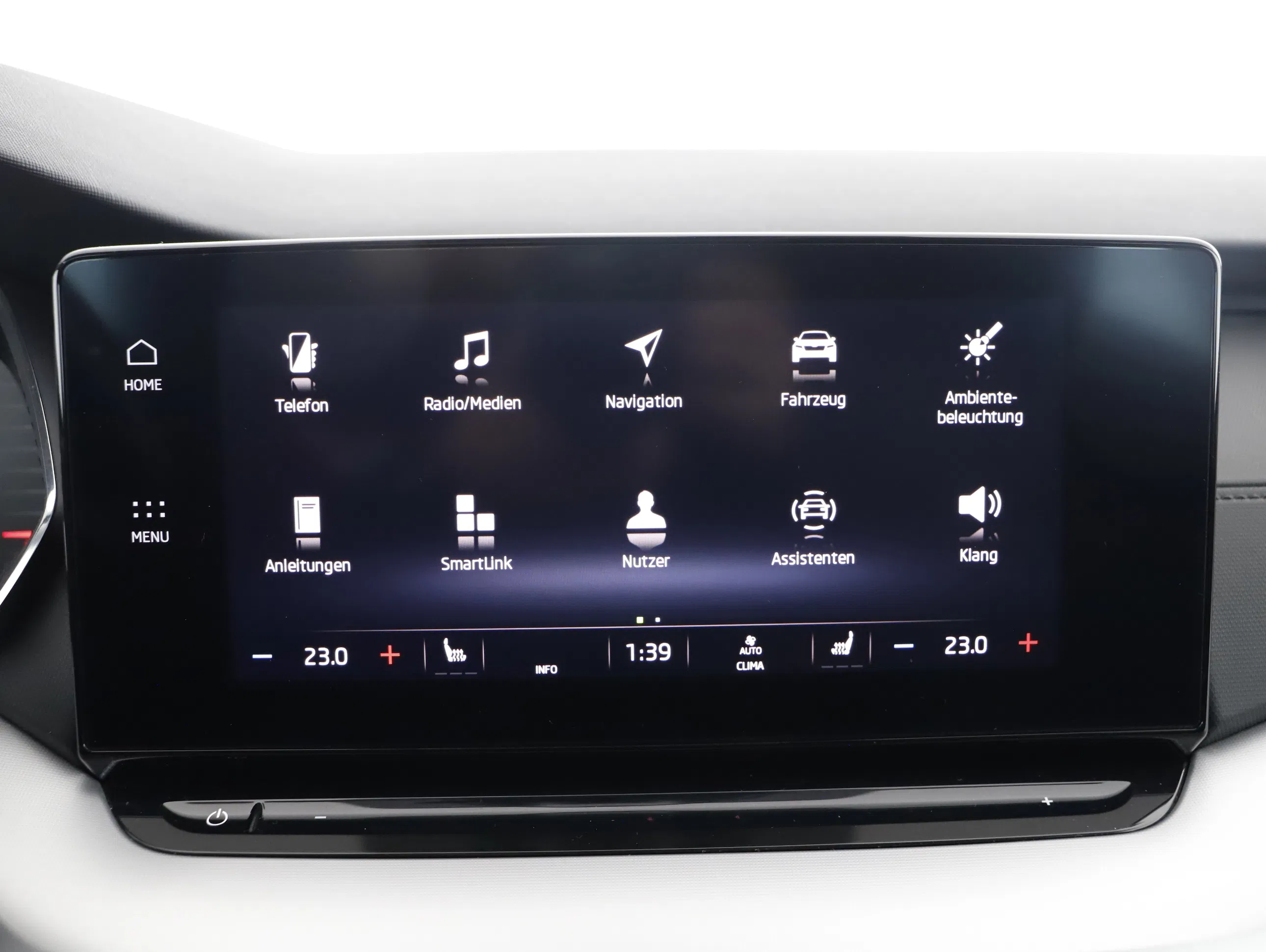 Skoda Octavia Combi 2.0 TDI Business | Bild 20 von 30