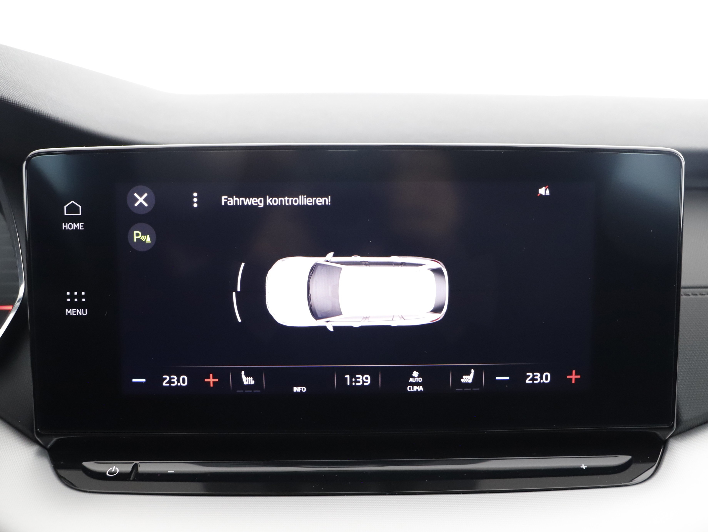 Skoda Octavia Combi 2.0 TDI Business | Bild 21 von 30