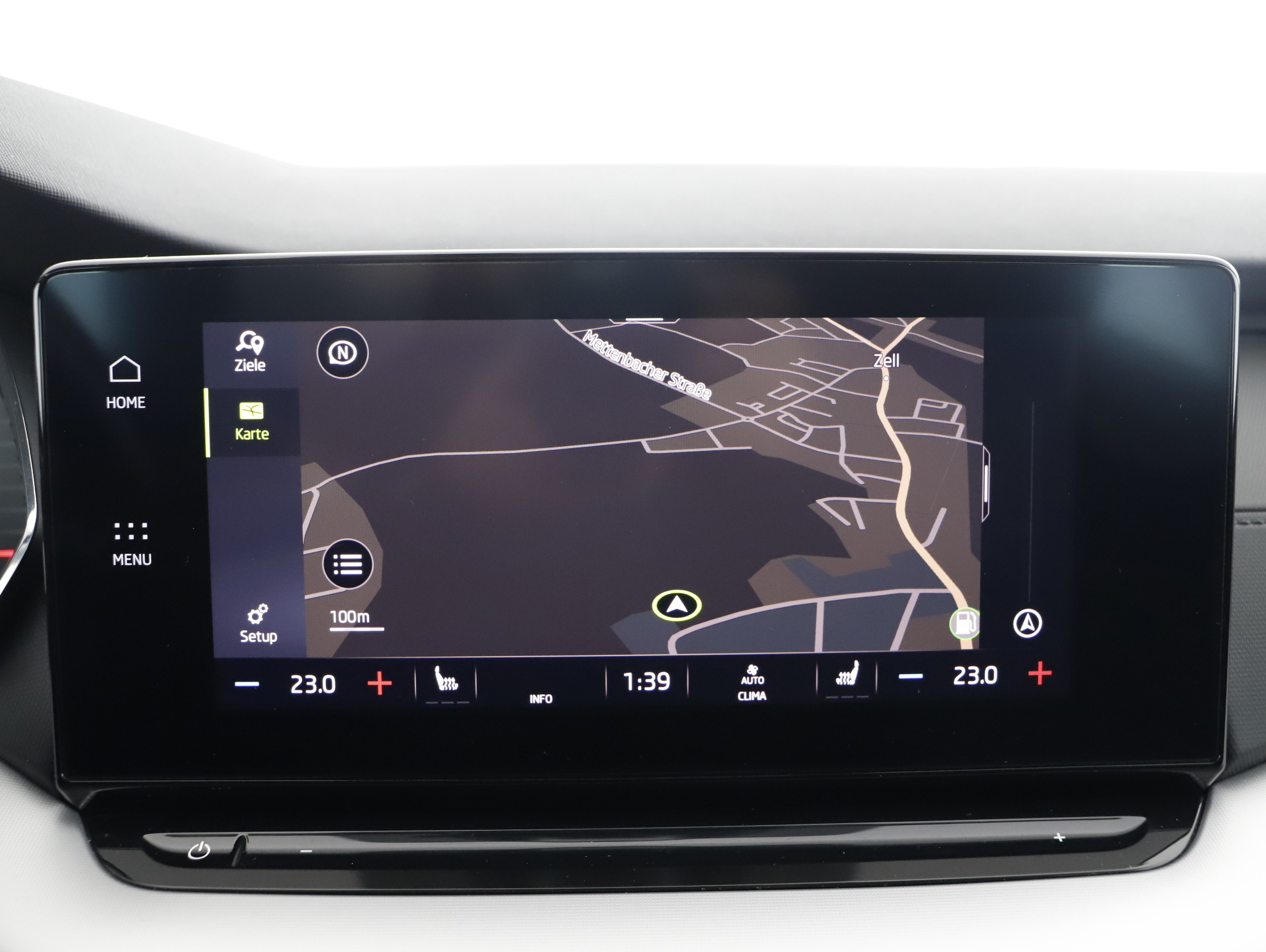 Skoda Octavia Combi 2.0 TDI Business | Bild 22 von 30