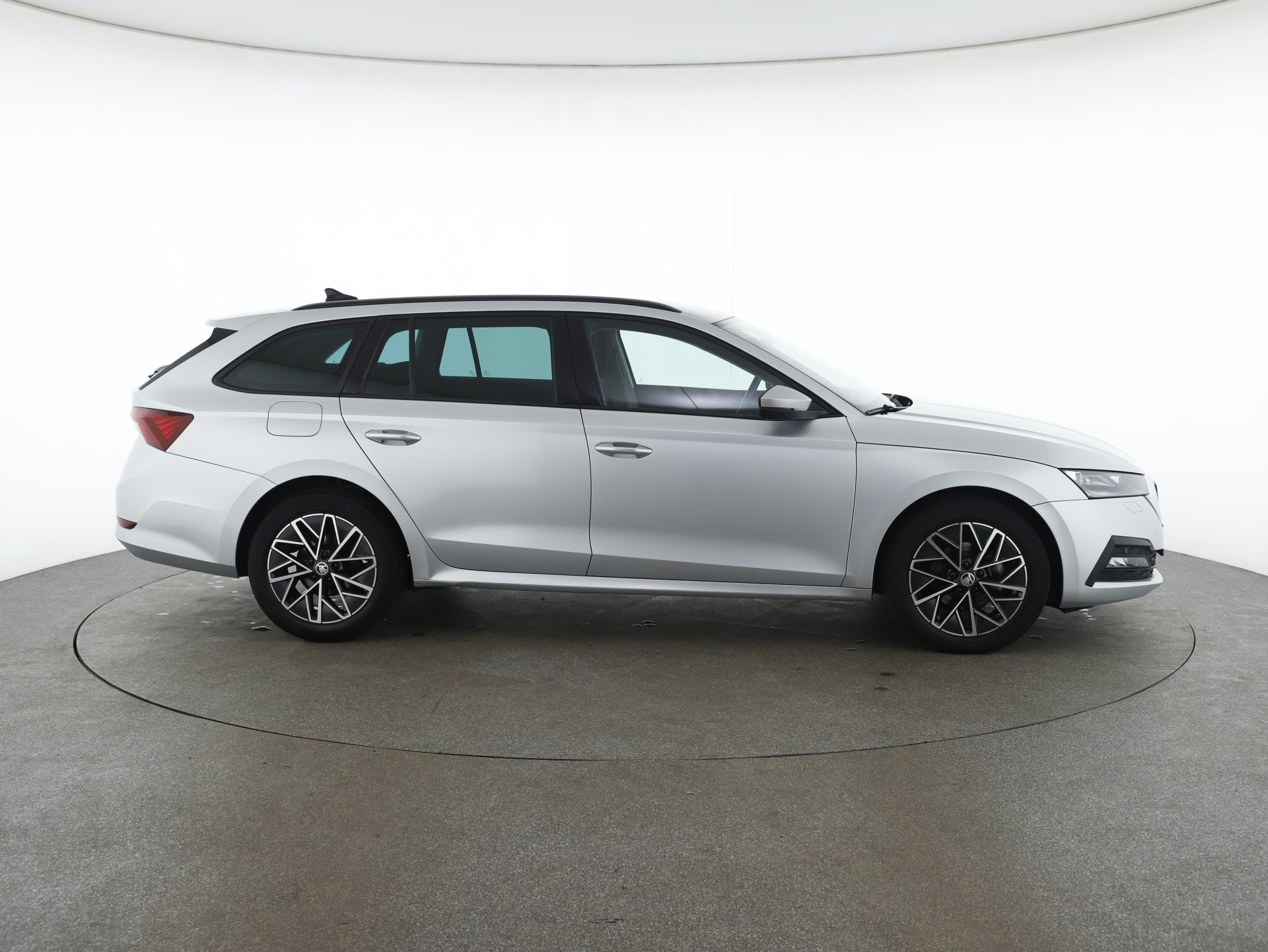 Skoda Octavia Combi 2.0 TDI Business | Bild 5 von 30