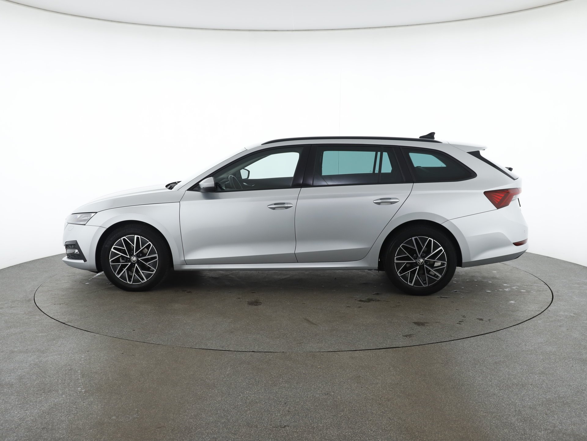 Skoda Octavia Combi 2.0 TDI Business | Bild 9 von 30