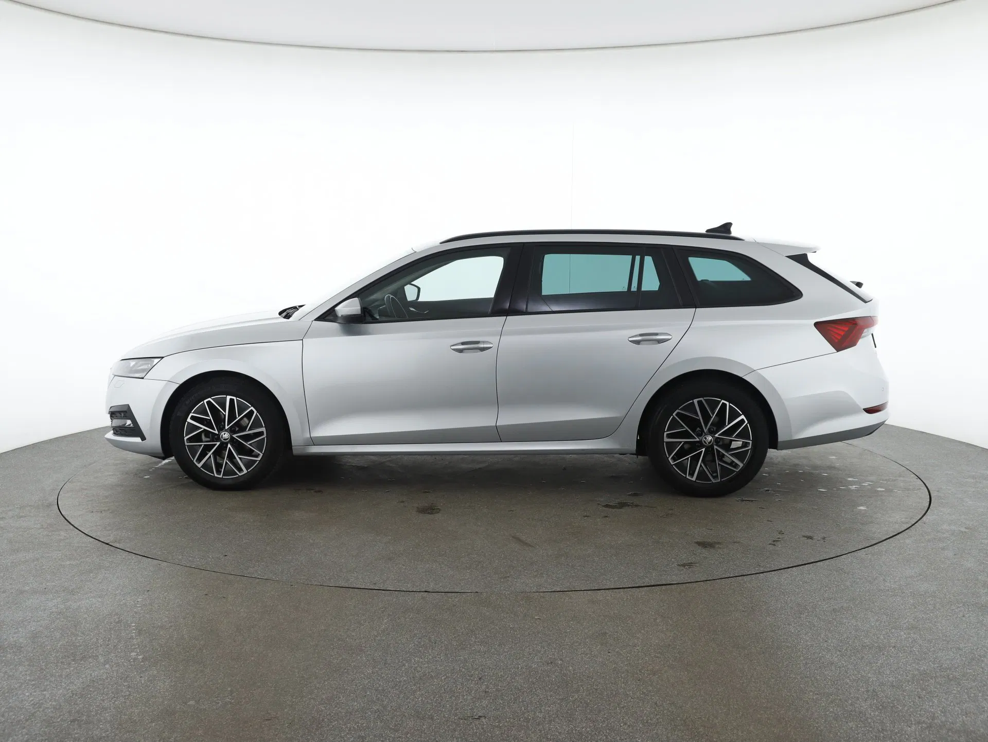 Skoda Octavia Combi 2.0 TDI Business | Bild 9 von 30