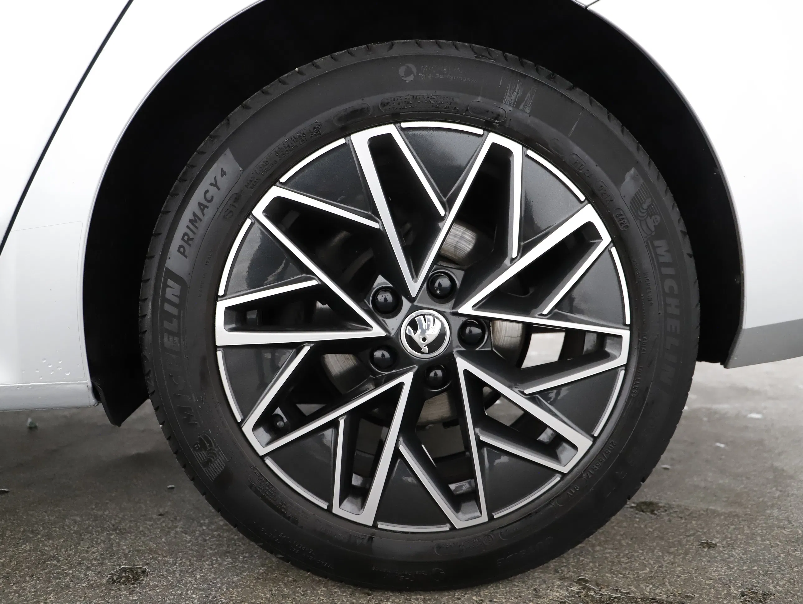 Skoda Octavia Combi 2.0 TDI Business | Bild 10 von 30