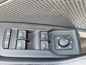 Skoda Octavia Combi 2.0 TDI Business | Thumbnail 13 von 23