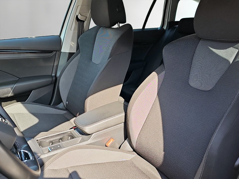 Skoda Octavia Combi 2.0 TDI Business | Bild 7 von 23