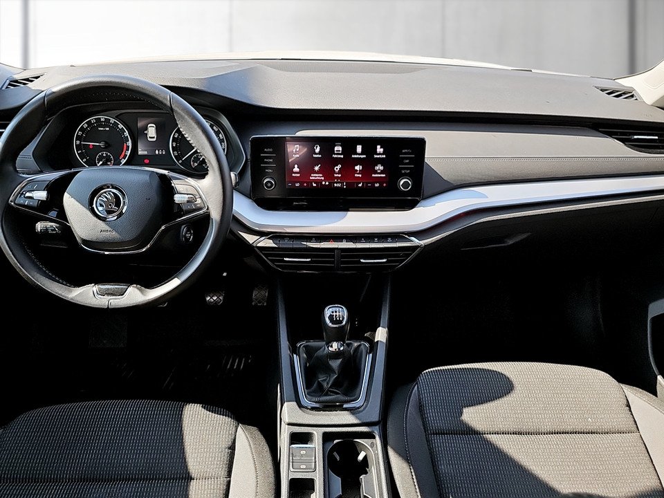 Skoda Octavia Combi 2.0 TDI Business | Bild 8 von 23