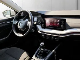 Skoda Octavia Combi 2.0 TDI Business | Thumbnail 9 von 23