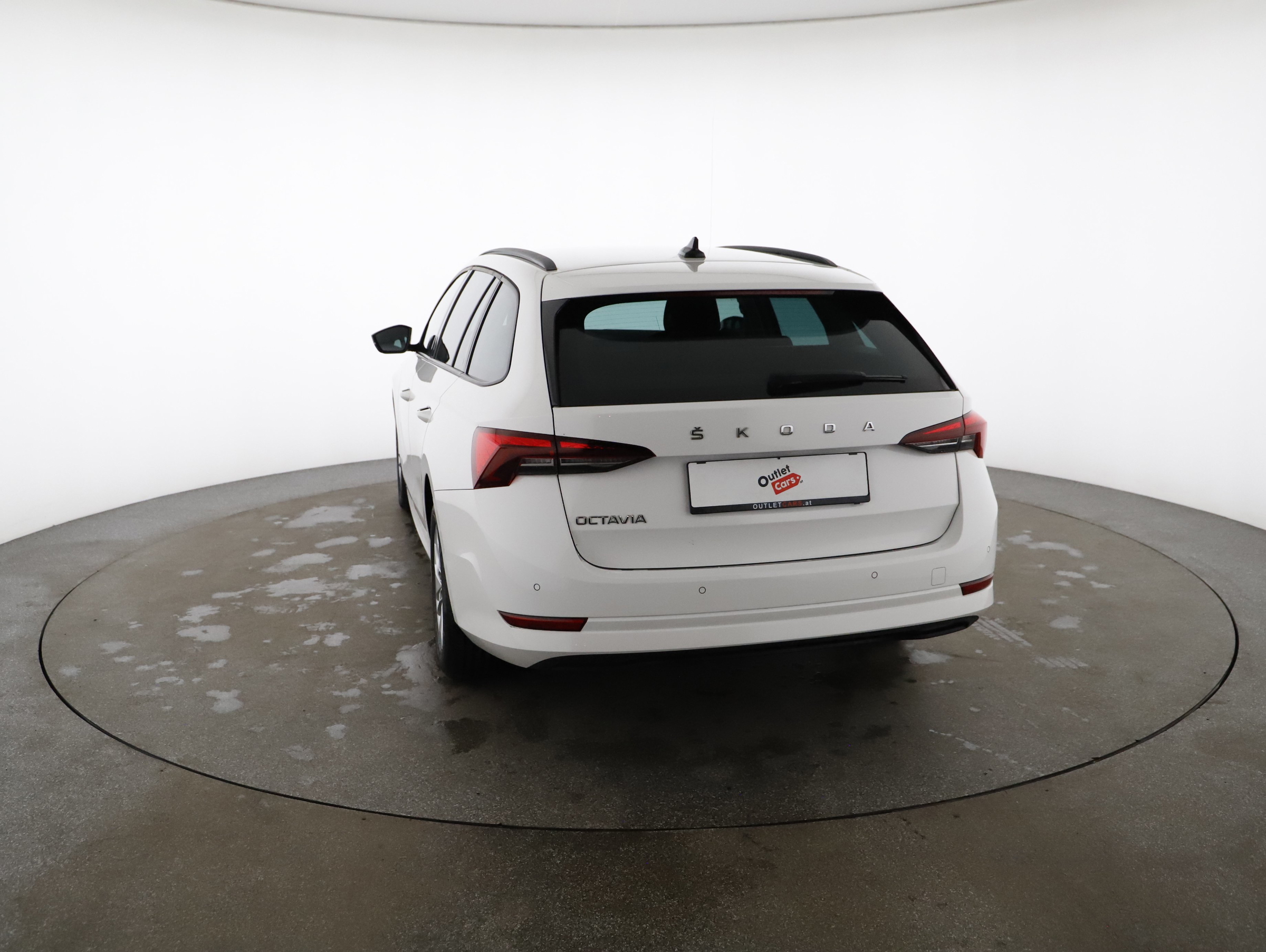 Skoda Octavia Combi 2.0 TDI Ambition | Bild 3 von 23