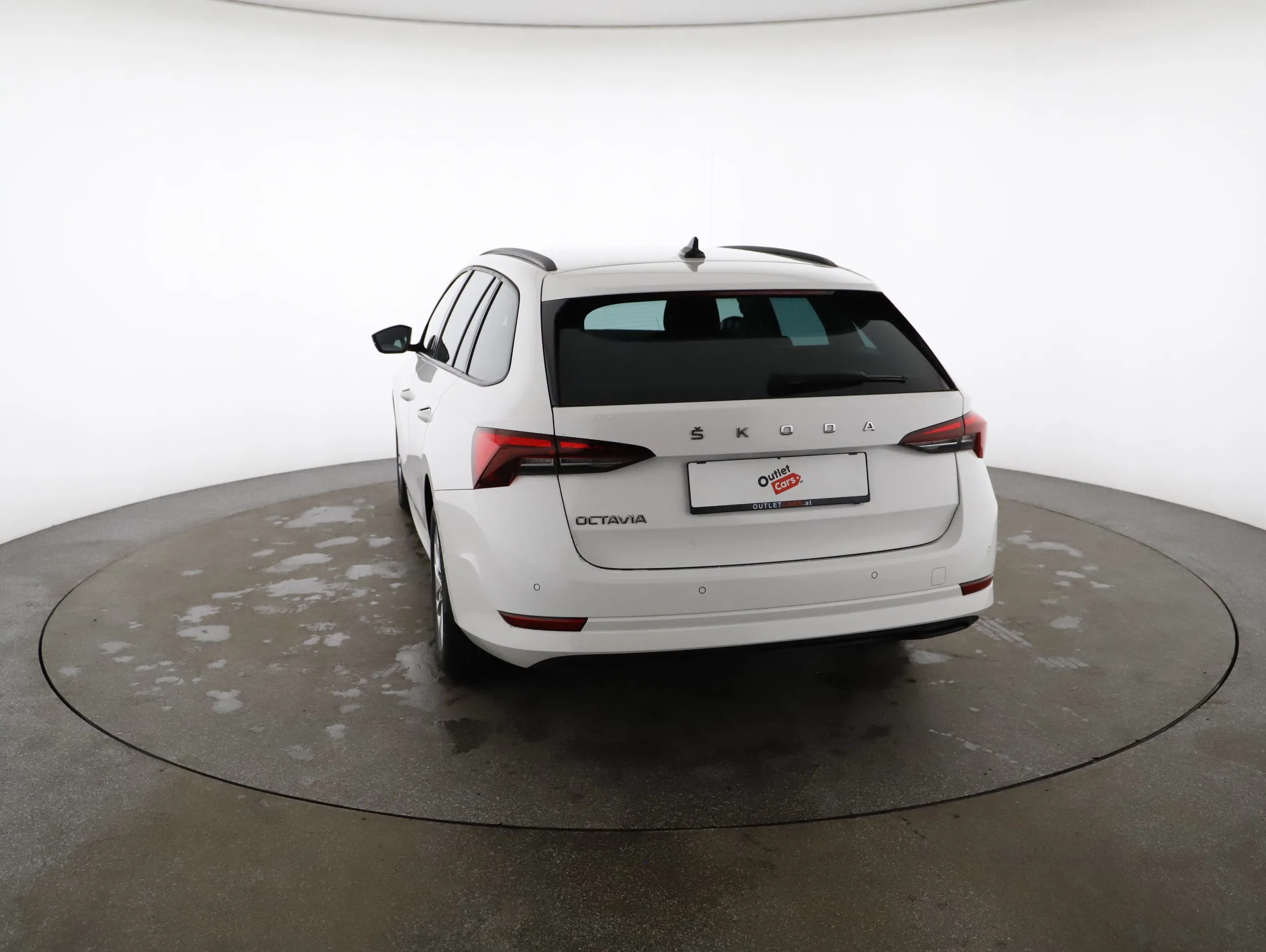 Skoda Octavia Combi 2.0 TDI Ambition | Bild 3 von 23