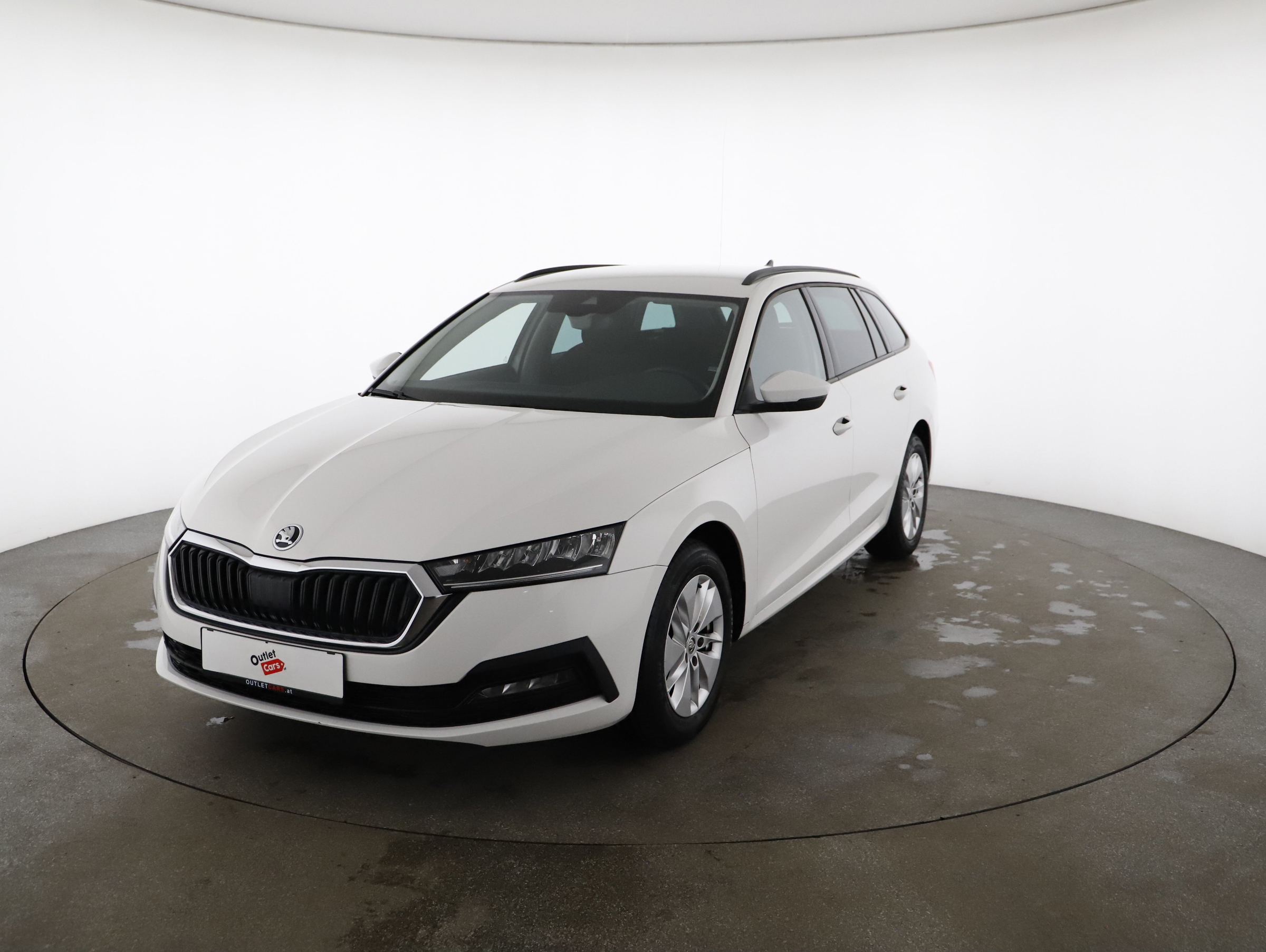 Skoda Octavia Combi 2.0 TDI Ambition | Bild 2 von 23