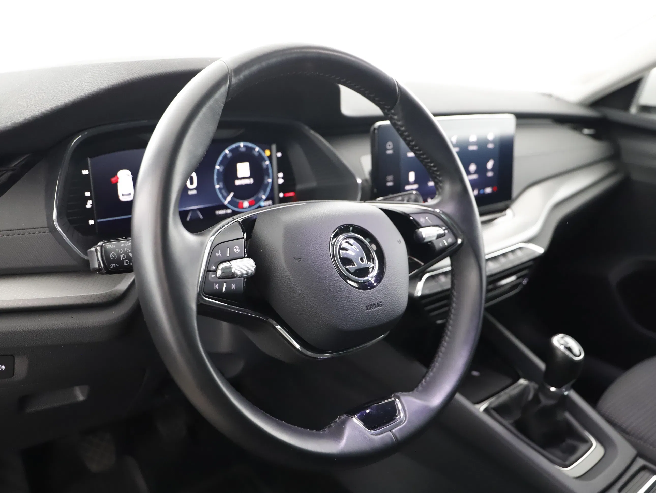 Skoda Octavia Combi 2.0 TDI Ambition | Bild 8 von 23