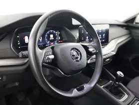 Skoda Octavia Combi 2.0 TDI Ambition | Thumbnail 8 von 23