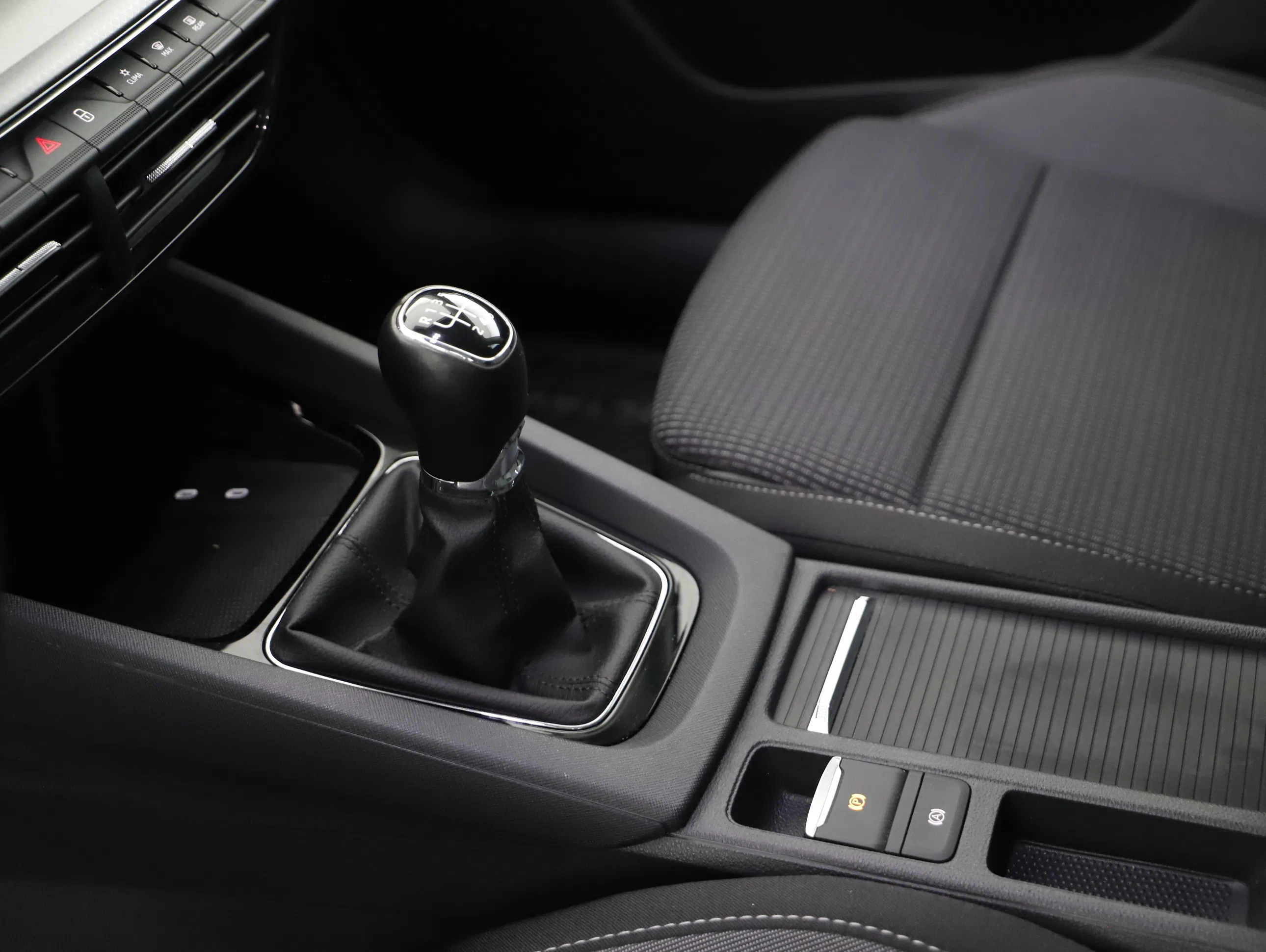 Skoda Octavia Combi 2.0 TDI Ambition | Bild 13 von 23