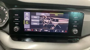 Skoda Octavia Combi 2.0 TDI Business | Thumbnail 15 von 22