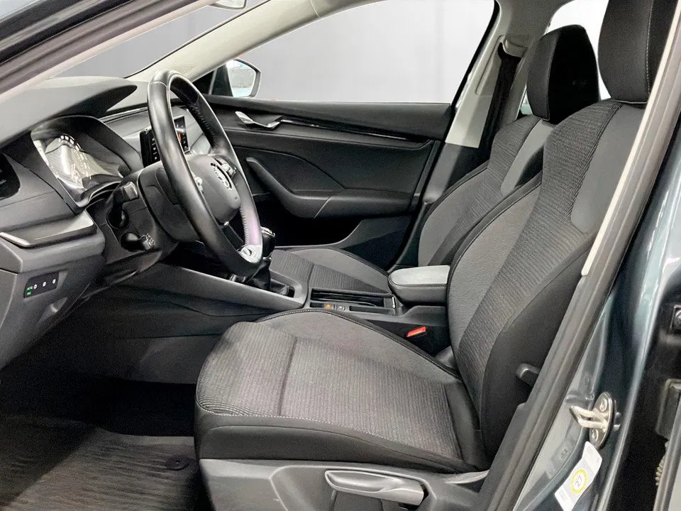Skoda Octavia Combi 2.0 TDI Business | Bild 8 von 22