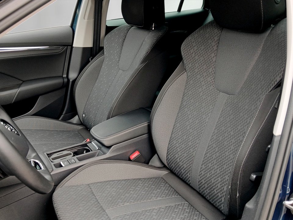 Skoda Octavia Combi 2.0 TDI DSG Style | Bild 9 von 23