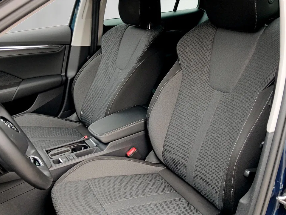Skoda Octavia Combi 2.0 TDI DSG Style | Bild 9 von 23