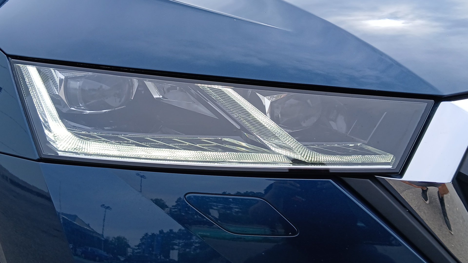 Skoda Octavia Combi 2.0 TDI DSG Style | Bild 23 von 23