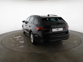 Skoda Octavia Combi 2.0 TDI Ambition | Thumbnail 16 von 22