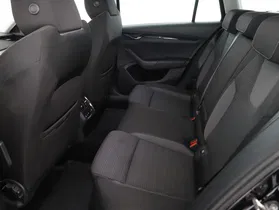 Skoda Octavia Combi 2.0 TDI Ambition | Thumbnail 2 von 22