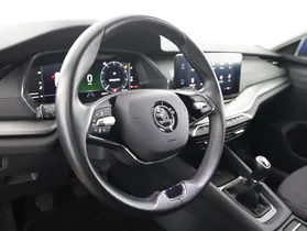 Skoda Octavia Combi 2.0 TDI Amb. | Thumbnail 8 von 21