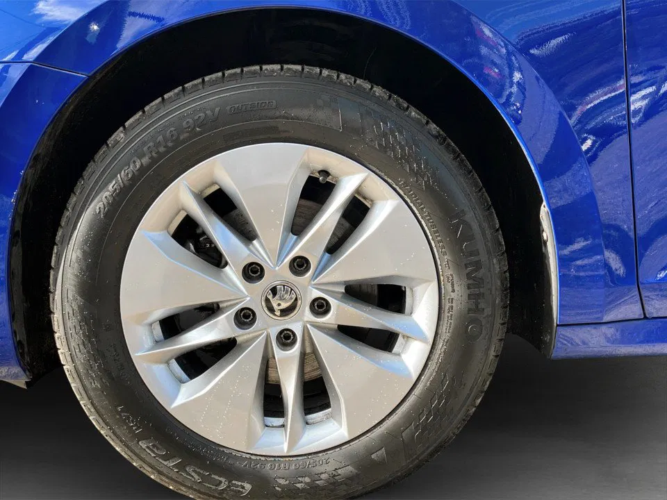 Skoda Octavia Combi 2.0 TDI Amb. | Bild 7 von 24