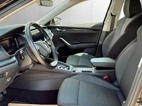 Skoda Octavia Combi 2.0 TDI Amb. DSG | Thumbnail 6 von 21