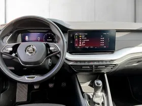 Skoda Octavia Combi 2.0 TDI Business | Thumbnail 10 von 22