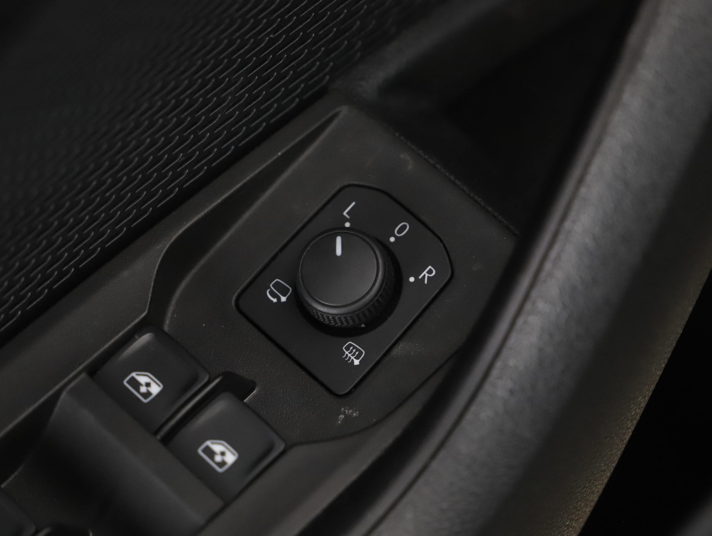 Skoda Octavia Combi 2.0 TDI Style | Bild 16 von 23