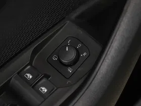 Skoda Octavia Combi 2.0 TDI Style | Thumbnail 16 von 23