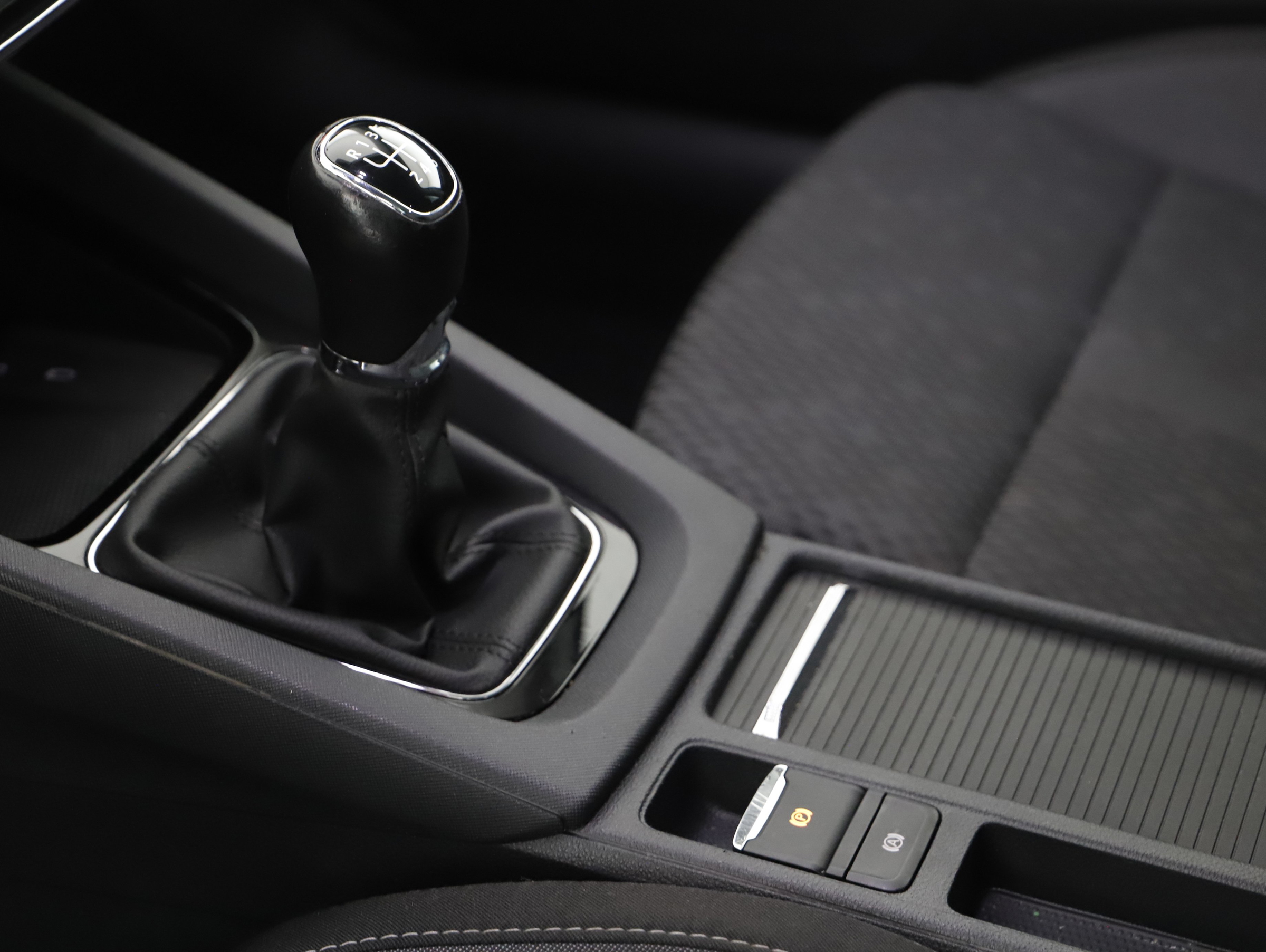 Skoda Octavia Combi 2.0 TDI Style | Bild 6 von 23