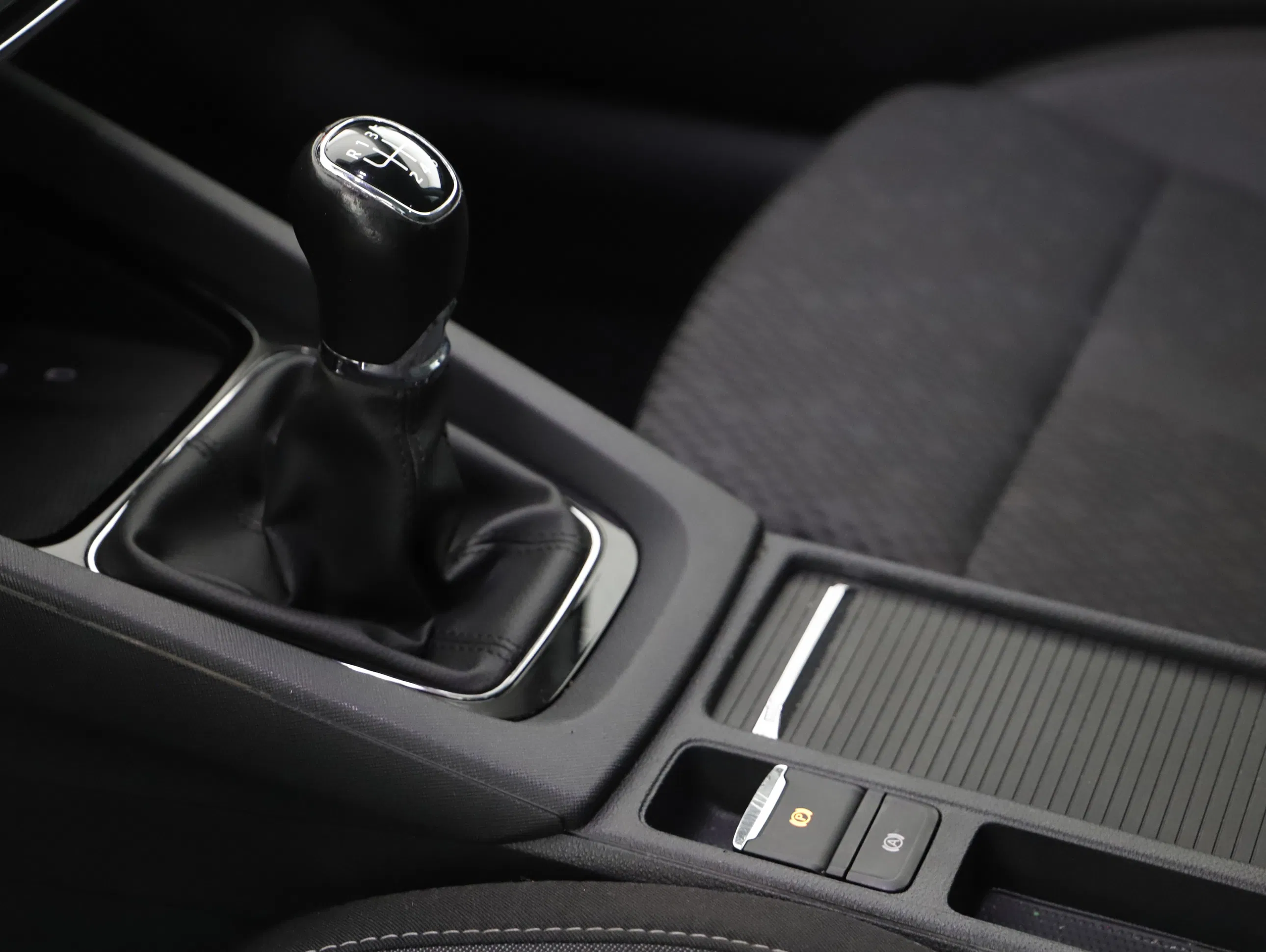 Skoda Octavia Combi 2.0 TDI Style | Bild 6 von 23