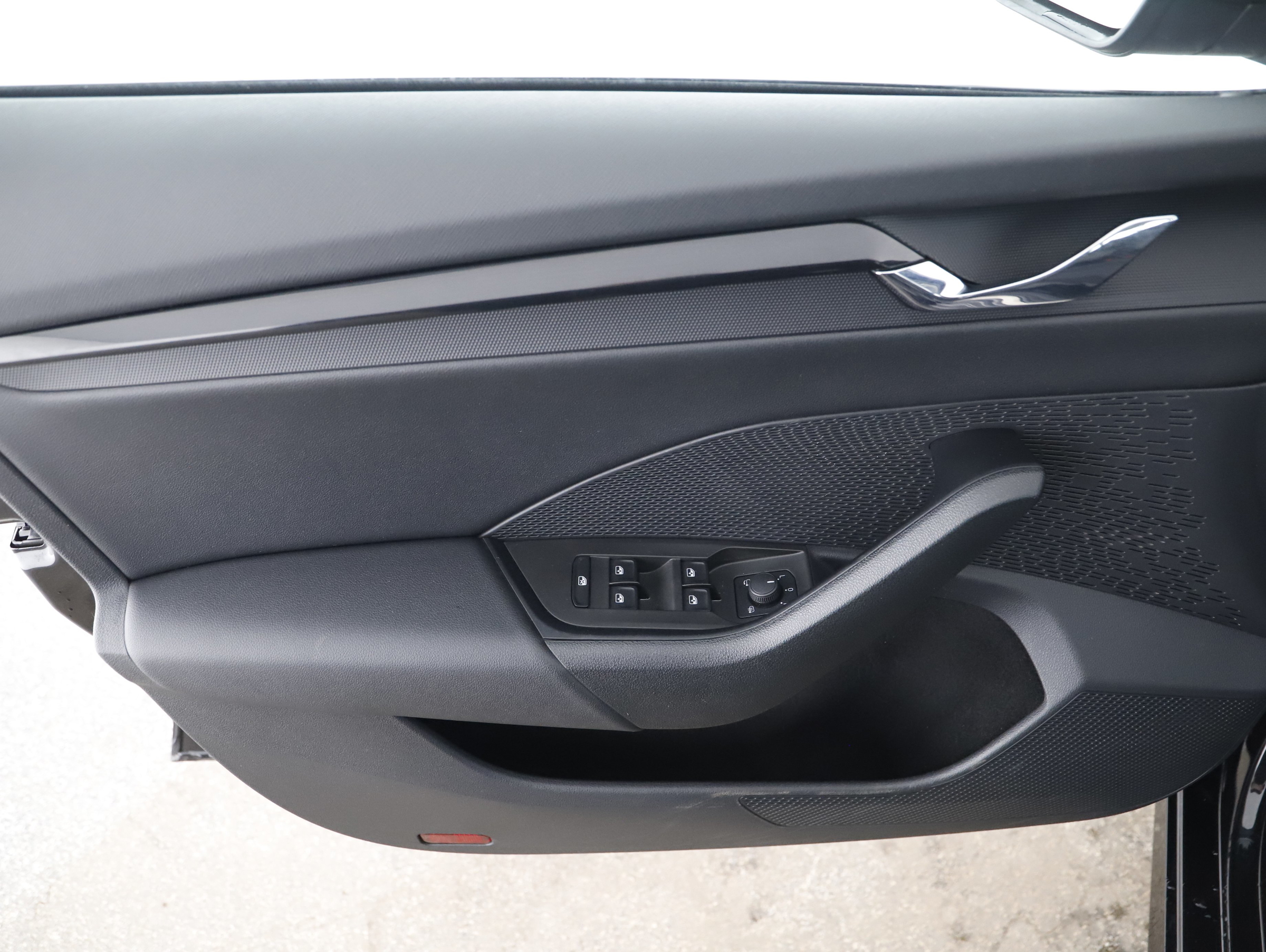 Skoda Octavia Combi 2.0 TDI Ambition | Bild 15 von 22