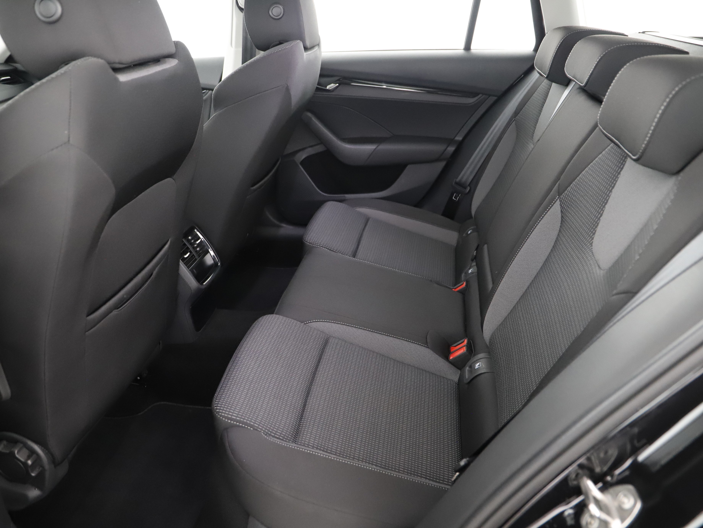 Skoda Octavia Combi 2.0 TDI Ambition | Bild 3 von 22