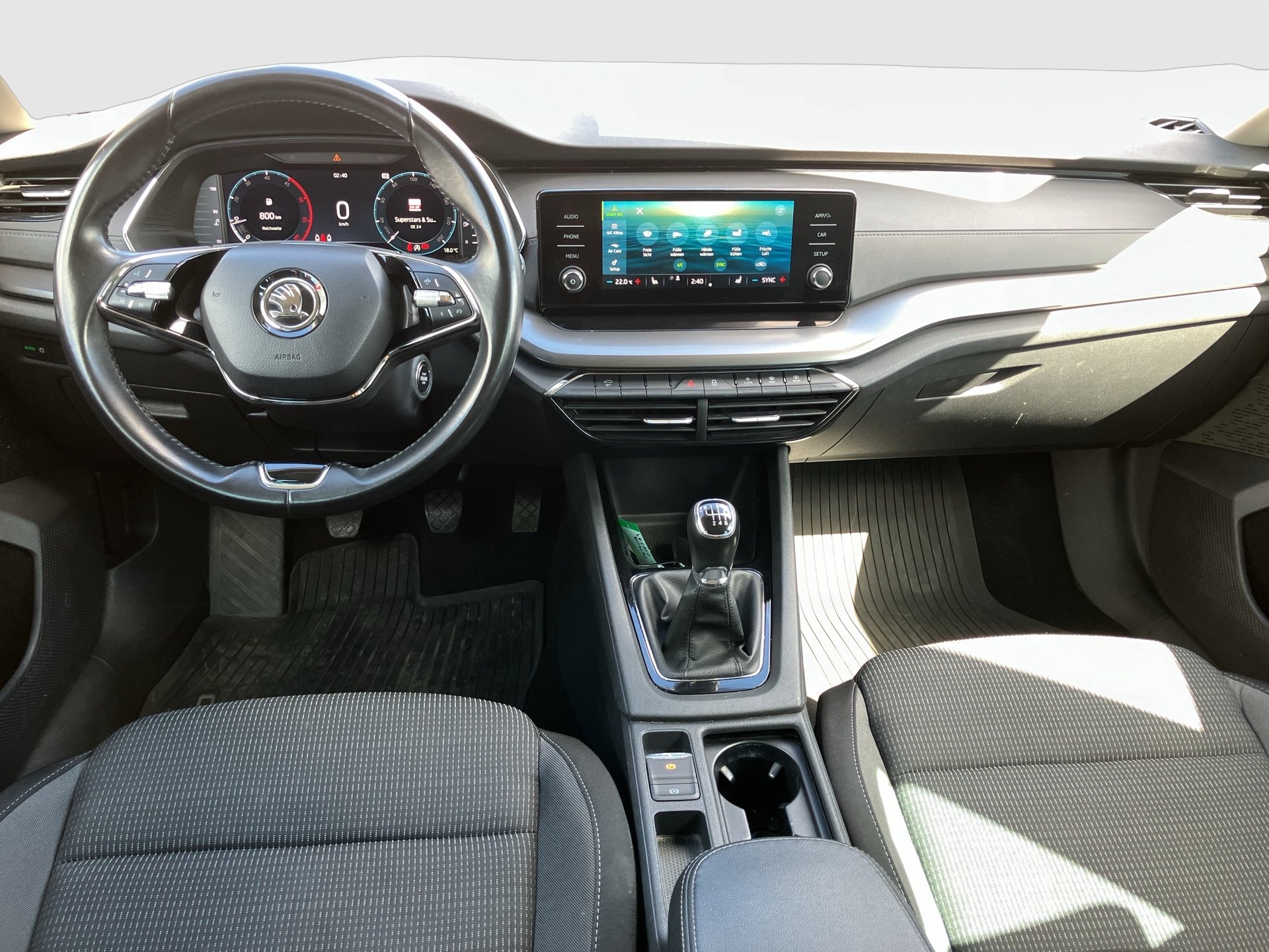 Skoda Octavia Combi 2.0 TDI Business | Bild 11 von 25