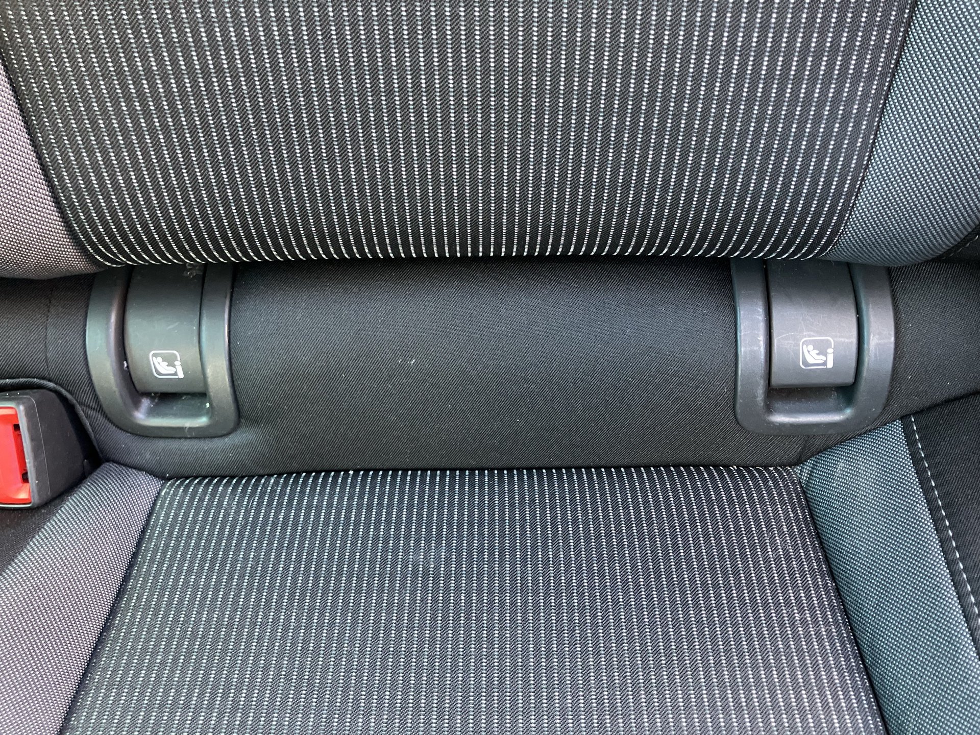 Skoda Octavia Combi 2.0 TDI Business | Bild 22 von 25