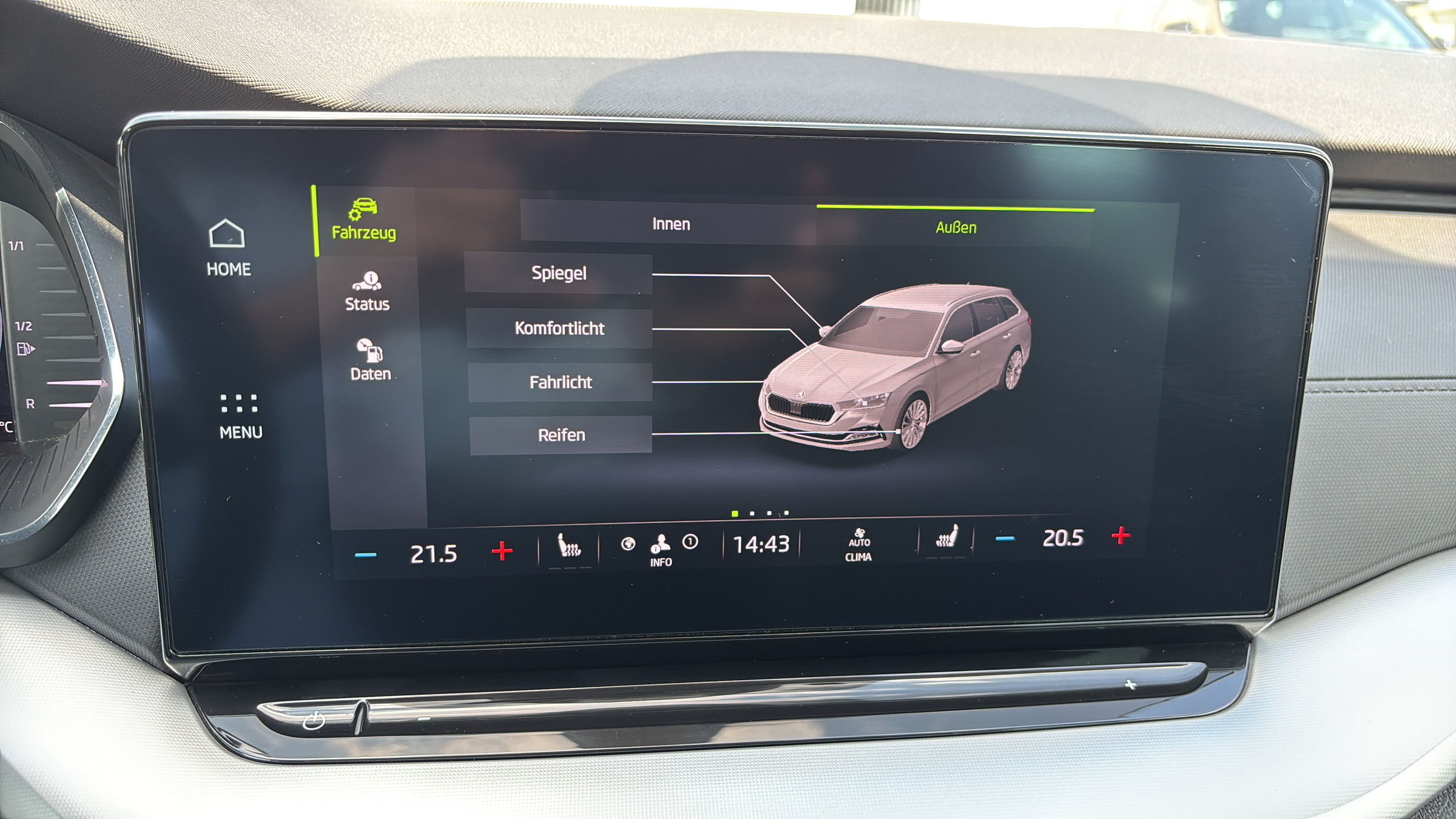 Skoda Octavia Combi 2.0 TDI | Bild 20 von 24