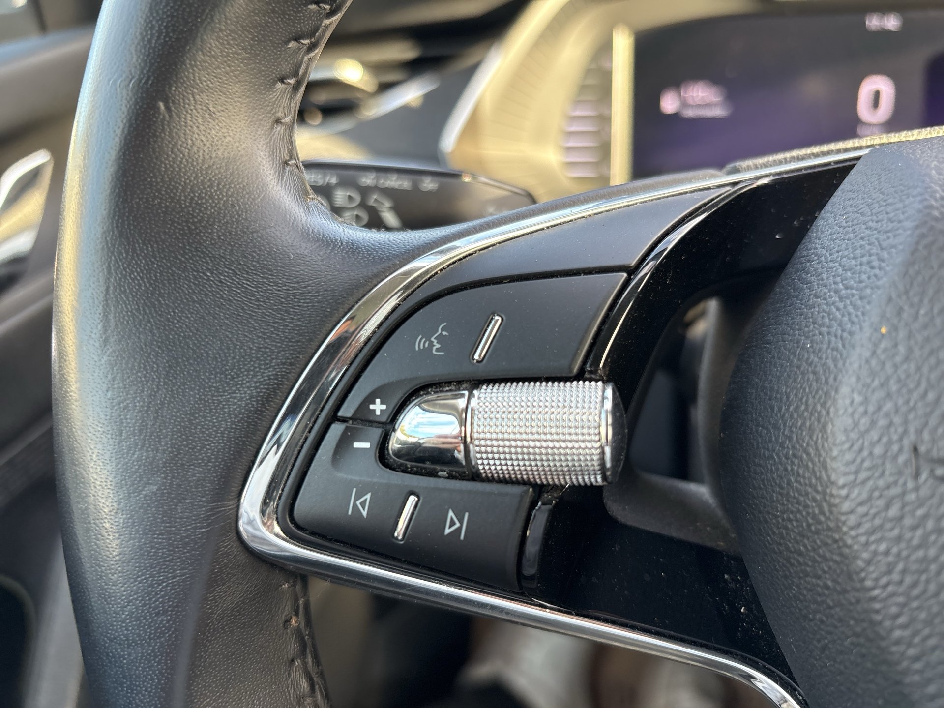 Skoda OCTAVIA Comb. 2.0 TDI | Bild 14 von 25